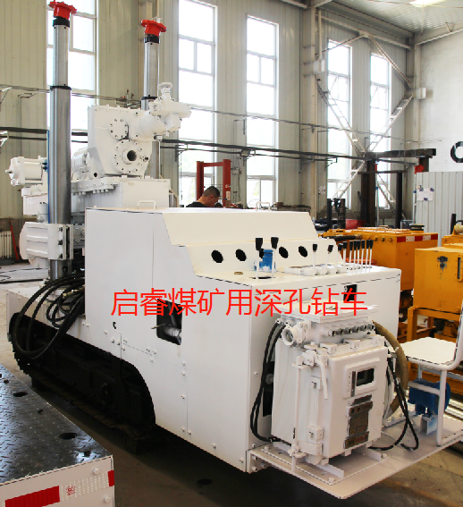 全液壓履帶鉆機：深孔一機搞定。